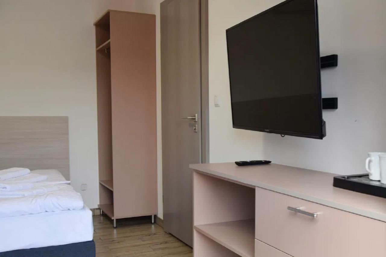 Ludowa Restauracja & Noclegi Kietrz Dış mekan fotoğraf