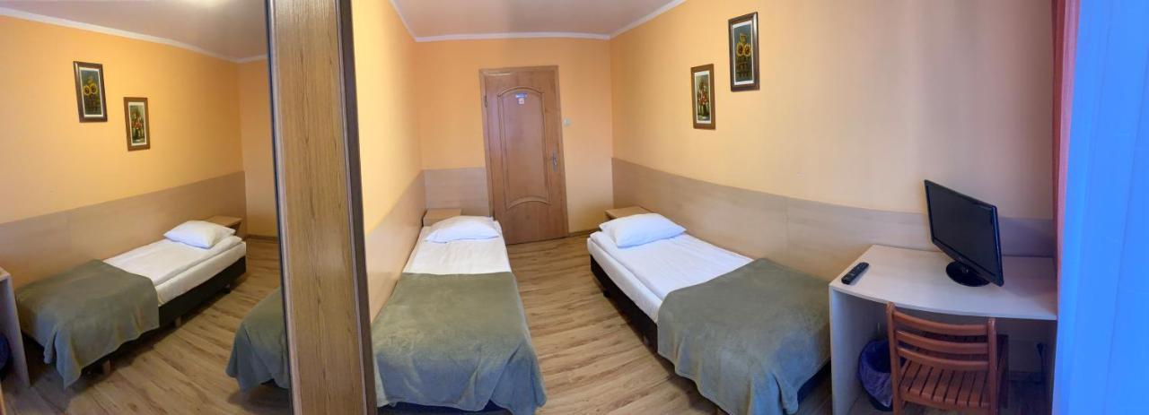 Ludowa Restauracja & Noclegi Kietrz Dış mekan fotoğraf